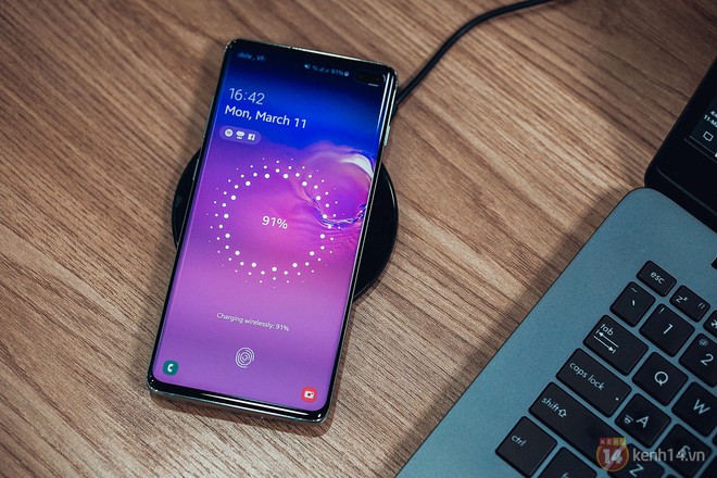 Ơn giời, Galaxy S10 sang chảnh thế nhưng giá sửa vỡ màn hình còn rẻ chán so với Apple! - Ảnh 2.