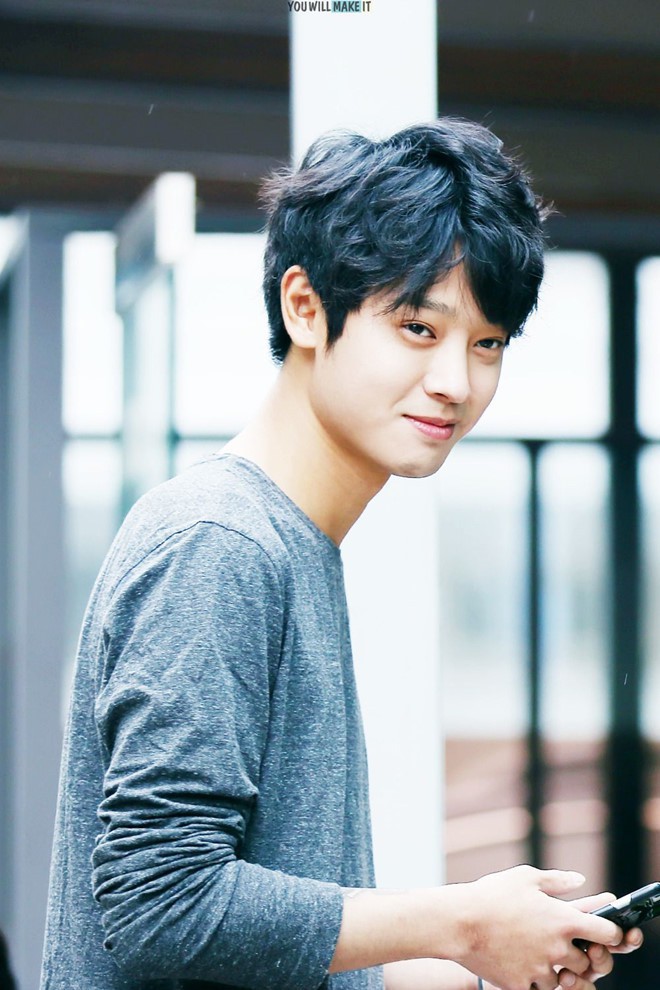 From the scandal of Jung Joon Young: Is it true or false when the phone