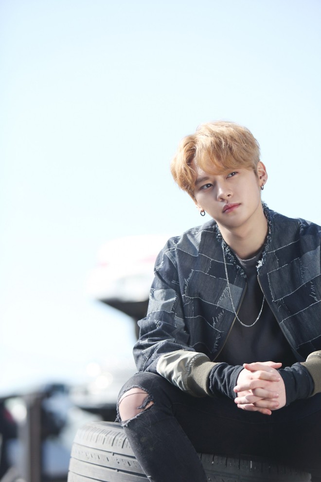 Quả l&agrave; BTS c&oacute; kh&aacute;c, d&agrave;n cựu vũ c&ocirc;ng phụ họa cũng phải si&ecirc;u đỉnh thế n&agrave;y đ&acirc;y  - Ảnh 1.