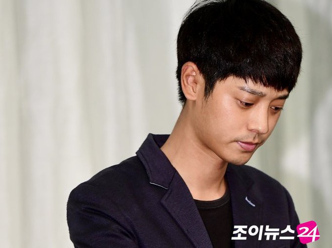 Kh&ocirc;ng chỉ ch&acirc;u &Aacute;, New York Times, CNN v&agrave; truyền th&ocirc;ng quốc tế đứng ngồi kh&ocirc;ng y&ecirc;n v&igrave; scandal r&uacute;ng động của Seungri - Ảnh 6.