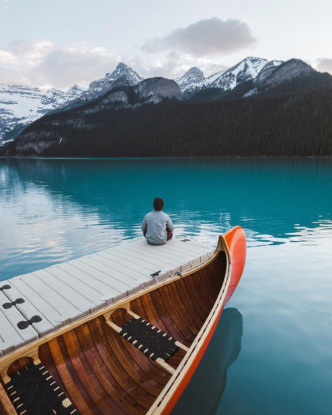 Có gì hay ở hồ nước màu xanh ngọc bích được mệnh danh là thiên đường trần gian ở Canada? - Ảnh 8.