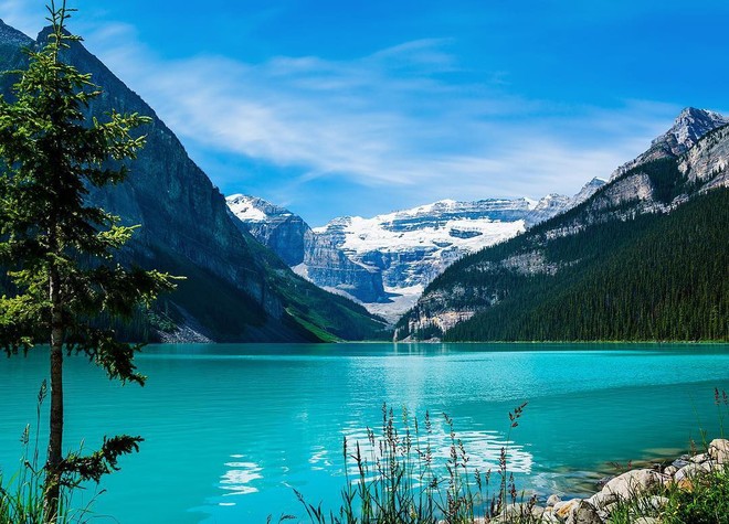 Có gì hay ở hồ nước màu xanh ngọc bích được mệnh danh là thiên đường trần gian ở Canada? - Ảnh 12.