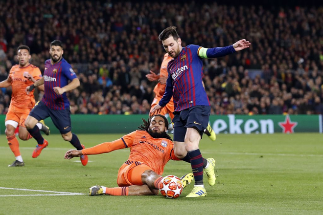 Một ng&agrave;y sau khi Ronaldo lập c&uacute; hat-trick thần th&aacute;nh, Messi tạo n&ecirc;n th&agrave;nh t&iacute;ch chưa từng c&oacute; trong sự nghiệp - Ảnh 4.