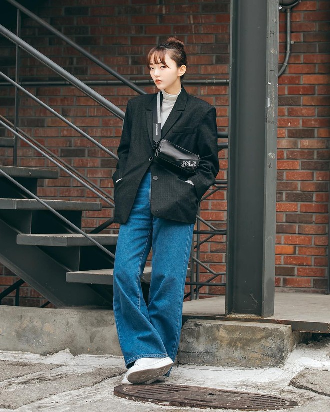 Chỉ cần ngắm street style chất lừ của giới trẻ Hàn tuần qua, công cuộc ăn mặc của bạn chắc chắn sẽ lên hương - Ảnh 1.