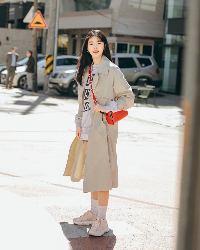 Chỉ cần ngắm street style chất lừ của giới trẻ Hàn tuần qua, công cuộc ăn mặc của bạn chắc chắn sẽ lên hương - Ảnh 2.