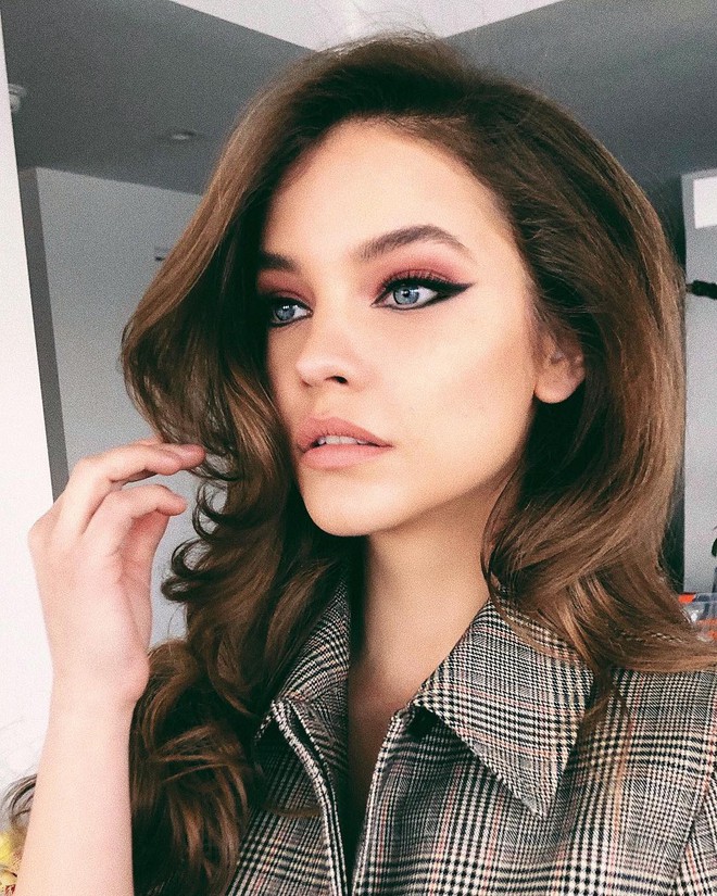 Thiên thần Victorias Secret mới Barbara Palvin: Đẹp đến nỗi thay đổi cả tiêu chuẩn, từng bị đồn chen giữa cặp Jelena - Ảnh 8.