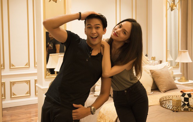 Philip th&acirc;n thiết đi chơi c&ugrave;ng Hương Giang sau m&agrave;n xuất hiện chớp nho&aacute;ng trong MV mới khiến d&acirc;n mạng nhiệt t&igrave;nh gh&eacute;p đ&ocirc;i - Ảnh 4.