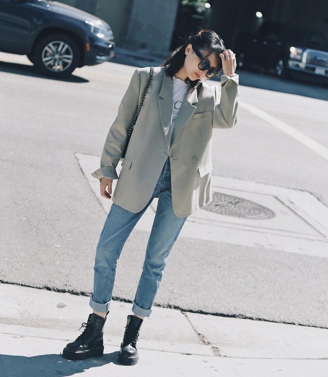 Nếu bạn nghĩ blazer qu&aacute; nghi&ecirc;m nghị th&igrave; nhầm to rồi, 15 gợi &yacute; mix&match n&agrave;y đủ chứng minh điều ho&agrave;n to&agrave;n ngược lại - Ảnh 10.