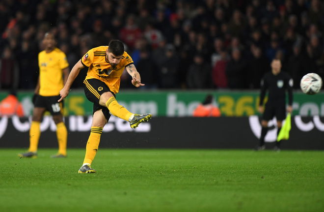 C&ocirc;ng c&ugrave;n v&agrave; thủ k&eacute;m, Manchester United bị đ&aacute; bay khỏi FA Cup ở tứ kết - Ảnh 4.