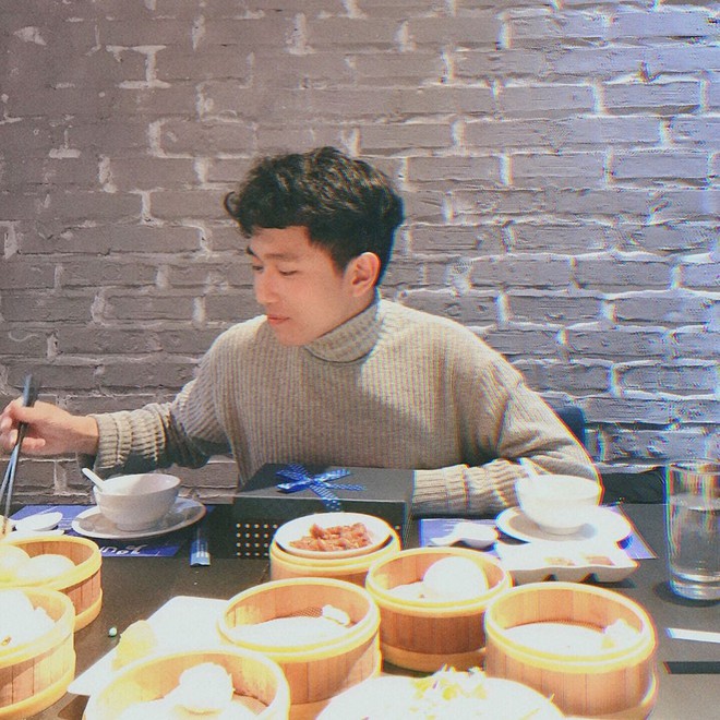 Loạt ảnh t&oacute;c xoăn, m&ocirc;i tều si&ecirc;u dễ thương của hot boy HSG Quốc gia  - Ảnh 3.