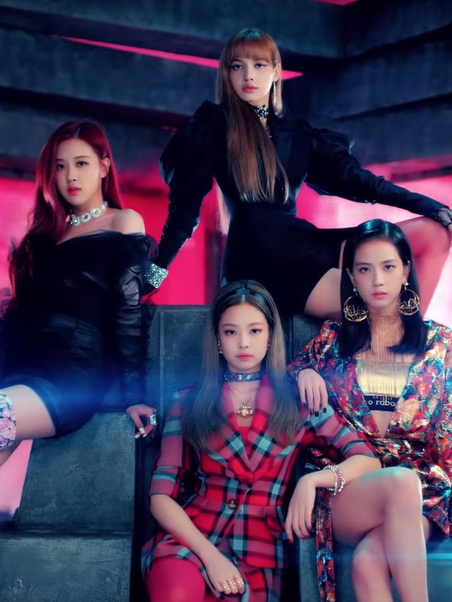 BLACKPINK v&agrave; BTS c&ugrave;ng đụng độ th&aacute;ng 4: Tin hay kh&ocirc;ng thuyết &acirc;m mưu YG đang k&eacute; fame? - Ảnh 4.