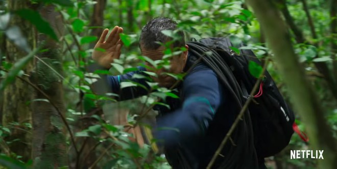 Sau Bandersnatch, Netflix chiêu đãi fan phim tương tác một cuộc chiến sinh tồn nơi hoang dã - Ảnh 4.