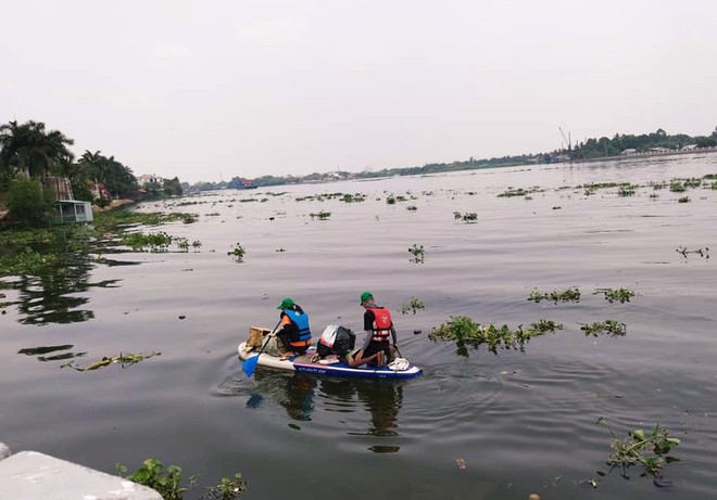 Sở GTVT lên tiếng việc vớt rác trên sông phải xin phép: Mục đích tốt nhưng phải đảm bảo an toàn giao thông đường thủy - Ảnh 4.