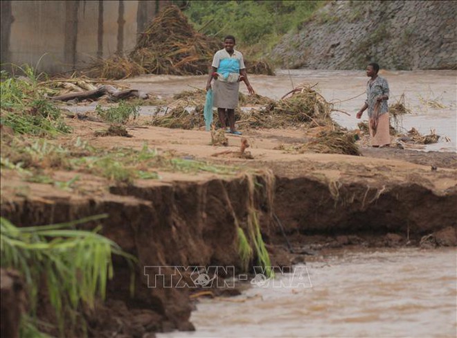 Hơn 1.000 người dân Mozambique thiệt mạng do bão nhiệt đới Idai  - Ảnh 1.