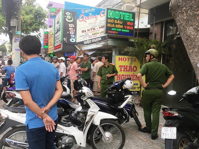 Nổ s&uacute;ng khống chế nh&oacute;m thanh ni&ecirc;n thu&ecirc; kh&aacute;ch sạn để đi cướp t&agrave;i sản ở S&agrave;i G&ograve;n - Ảnh 2.