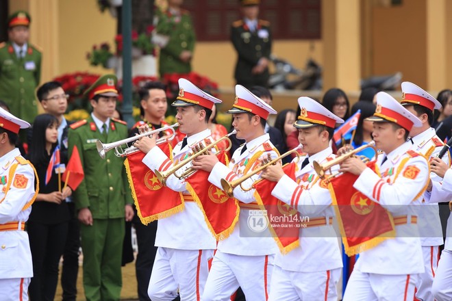 Ông Kim Jong-un vẫy tay tạm biệt và cảm ơn Việt Nam, lên tàu bọc thép trở về Triều Tiên - Ảnh 15.