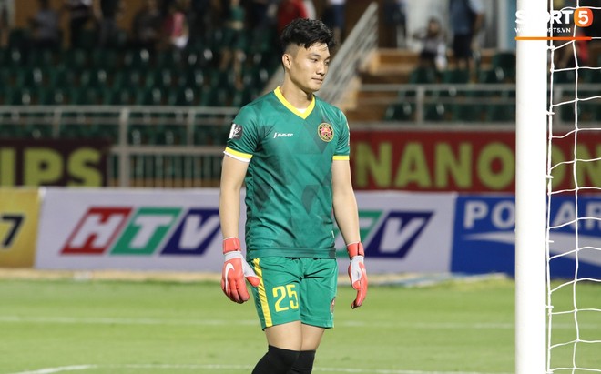 L&acirc;u lắm rồi mới được thấy Văn Ho&agrave;ng U23 phong độ v&agrave; rạng ngời tr&ecirc;n s&acirc;n cỏ như thế - Ảnh 2.