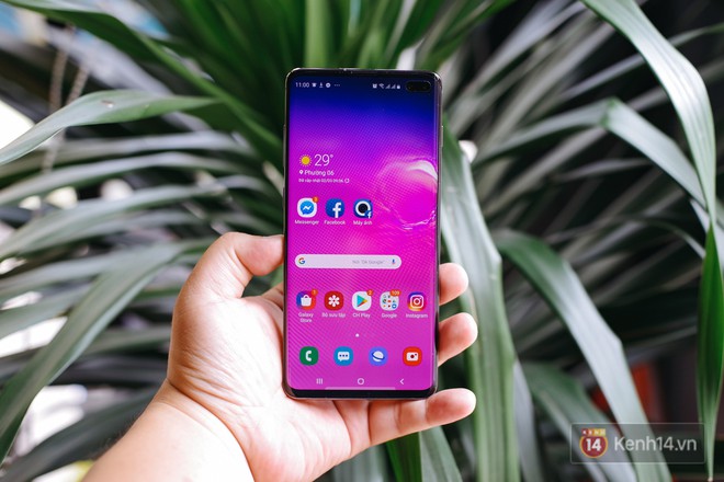 Mở hộp Galaxy S10+ chính thức tại Việt Nam: Thiết kế cực đẹp, 3 camera sau, cảm biến vân tay dưới màn hình - Ảnh 15.