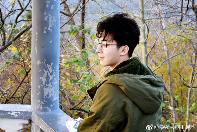 Chị em đi&ecirc;n đảo v&igrave; ch&agrave;ng Ti&ecirc;u Nại ngo&agrave;i đời thật: đ&atilde; đẹp trai, h&aacute;t hay lại c&ograve;n l&agrave; cao thủ c&ocirc;ng nghệ th&ocirc;ng tin - Ảnh 2.