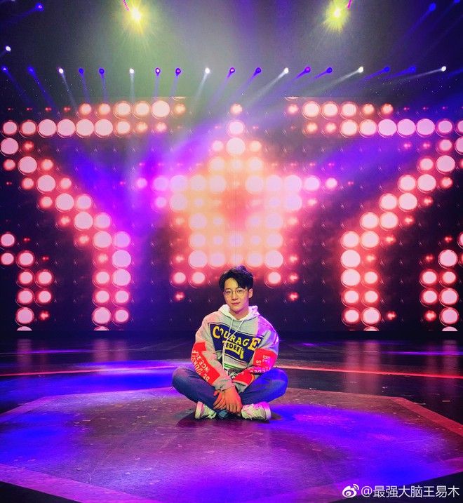 Chị em đi&ecirc;n đảo v&igrave; ch&agrave;ng Ti&ecirc;u Nại ngo&agrave;i đời thật: đ&atilde; đẹp trai, h&aacute;t hay lại c&ograve;n l&agrave; cao thủ c&ocirc;ng nghệ th&ocirc;ng tin - Ảnh 8.