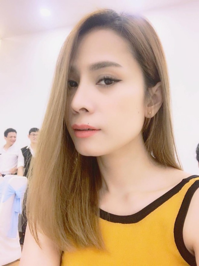 Selfie c&ugrave;ng con g&aacute;i 19 tuổi, mẹ trẻ U40 tung hoả m&ugrave; v&igrave; nhan sắc hack tuổi đỉnh cao - Ảnh 9.