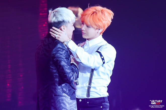 Thuyền G-Dragon v&agrave; Seungri lật tan t&agrave;nh: Những khoảnh khắc t&igrave;nh cảm kh&ocirc;ng thể thấy lại của cặp đ&ocirc;i huyền thoại  - Ảnh 1.