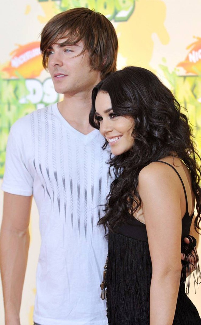 Thảm đỏ định mệnh Kids Choice Awards 2009: D&agrave;n sao tuổi teen g&oacute;p mặt ng&agrave;y ấy giờ đều đ&atilde; quyền lực, gi&agrave;u c&oacute; lắm rồi - Ảnh 11.