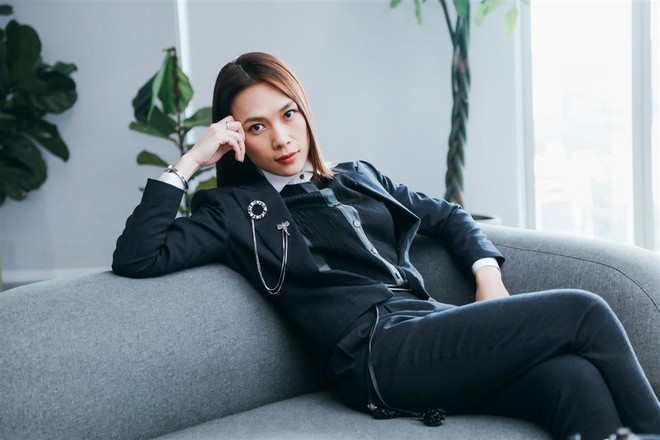 Mu&ocirc;n kiểu m&aacute;y bay b&agrave; gi&agrave; trong phim Việt: Số 1 c&ograve;n đang g&acirc;y n&aacute;o loạn m&agrave;n ảnh nhỏ - Ảnh 12.