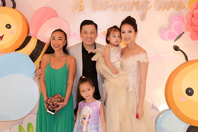 Vắng mặt tại ngày sinh nhật tròn 2 tuổi của con gái, Lam Trường bù đắp bằng buổi tiệc muộn hoành tráng - Ảnh 5.