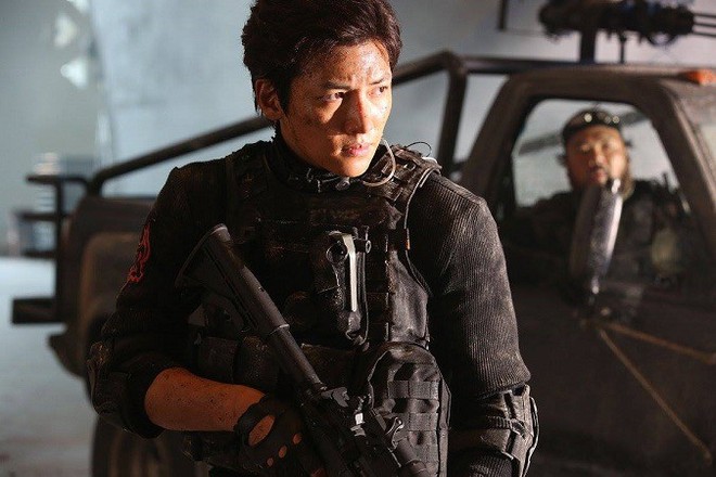 Ji Chang Wook - Nam thần may mắn né được đạn từ Burning Sun - Ảnh 6.