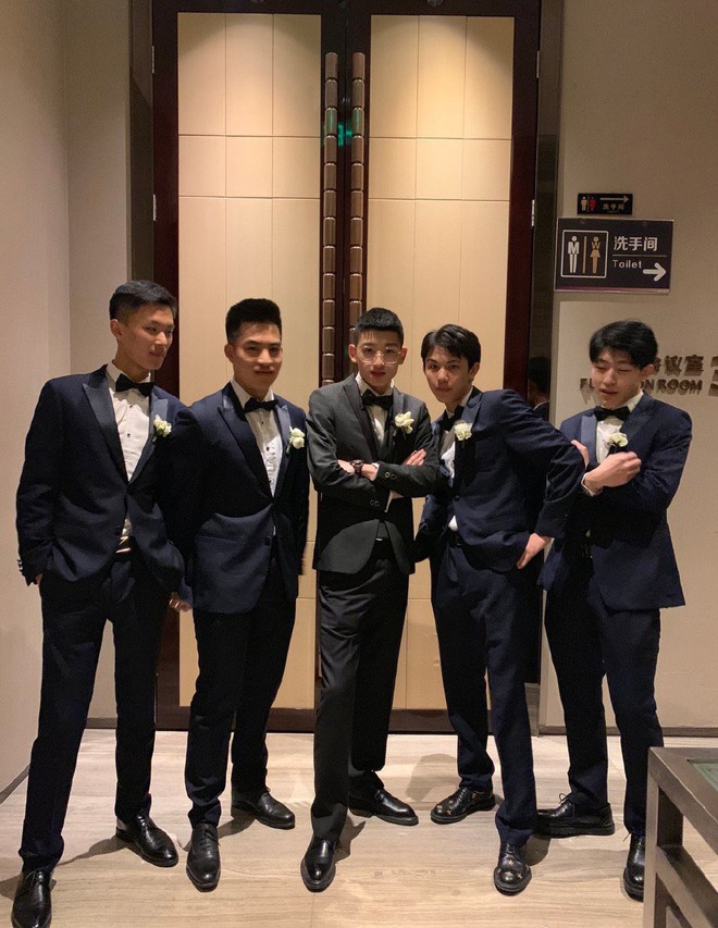 D&agrave;n ph&ugrave; rể to&agrave;n cực phẩm nhưng bao lầy trong đ&aacute;m cưới của cặp đ&ocirc;i đũa lệch nổi tiếng nhất Trung Quốc - Ảnh 3.