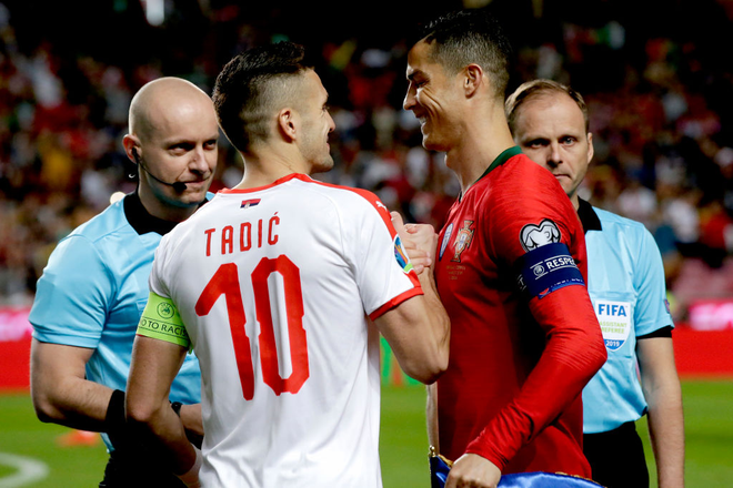 V&ograve;ng loại Euro 2020: Ph&aacute;p thắng đậm, Bồ Đ&agrave;o Nha lại bị cầm h&ograve;a d&ugrave; c&oacute; Ronaldo trong đội h&igrave;nh - Ảnh 2.