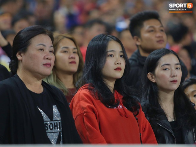 Những bóng hồng Việt Nam và Thái Lan thắp lửa đại chiến tại vòng loại U23 châu Á 2020 - Ảnh 9.