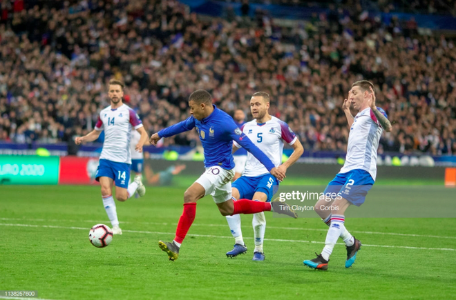 V&ograve;ng loại Euro 2020: Ph&aacute;p thắng đậm, Bồ Đ&agrave;o Nha lại bị cầm h&ograve;a d&ugrave; c&oacute; Ronaldo trong đội h&igrave;nh - Ảnh 11.