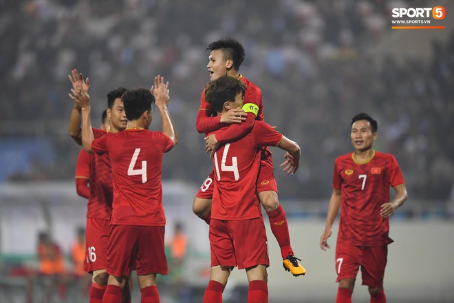 HLV Park Hang-seo tuyên bố trên trang chủ AFC: Bóng đá Việt Nam đang là số 1 ở Đông Nam Á - Ảnh 2.
