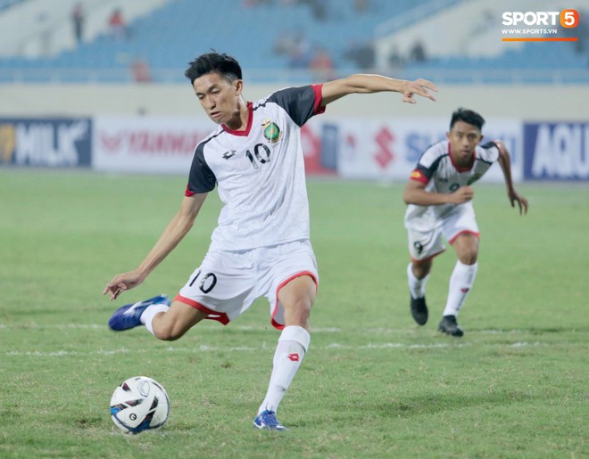 Hy hữu: Tiền đạo U23 Indonesia làm thủ môn, trở thành người hùng bất đắc dĩ - Ảnh 4.