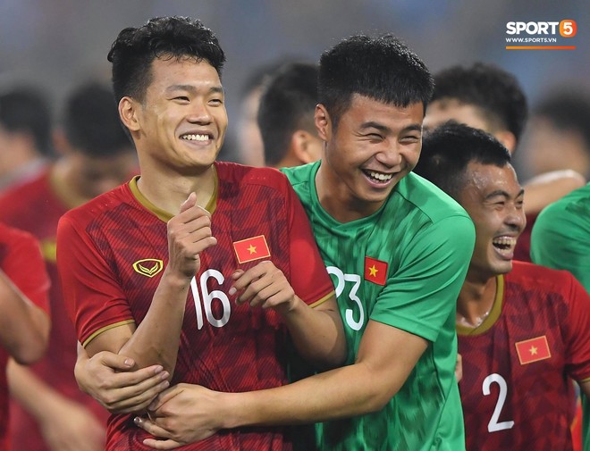 Đả bại Thái Lan với tỷ số đậm nhất lịch sử, tuyển thủ U23 Việt Nam ăn mừng đầy cảm xúc - Ảnh 7.