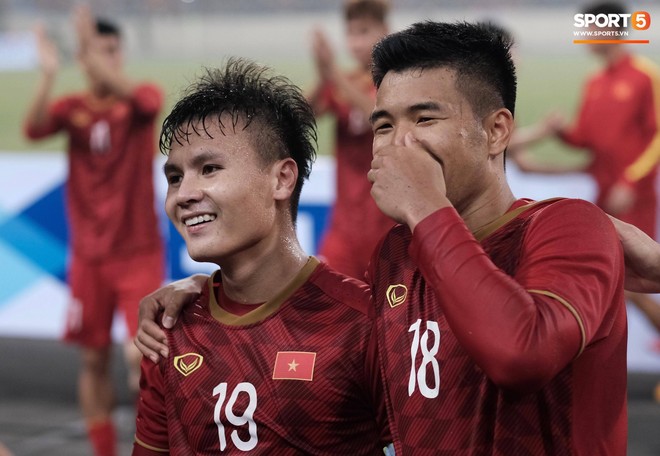 Đả bại Thái Lan với tỷ số đậm nhất lịch sử, tuyển thủ U23 Việt Nam ăn mừng đầy cảm xúc - Ảnh 6.