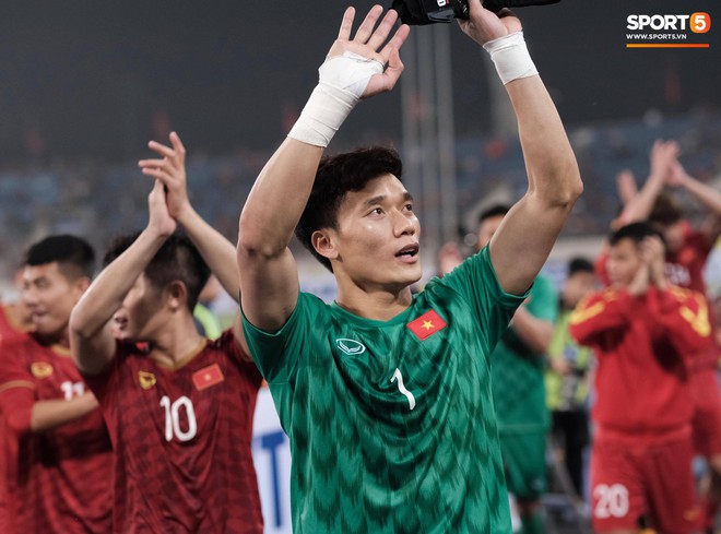 Đả bại Thái Lan với tỷ số đậm nhất lịch sử, tuyển thủ U23 Việt Nam ăn mừng đầy cảm xúc - Ảnh 8.