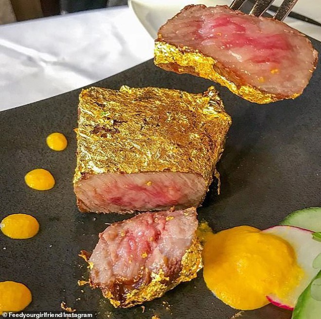 Dát thêm một lớp vàng bên ngoài, miếng steak bò ngay lập tức &quot;đội&quot; giá lên 400 USD - Ảnh 4.