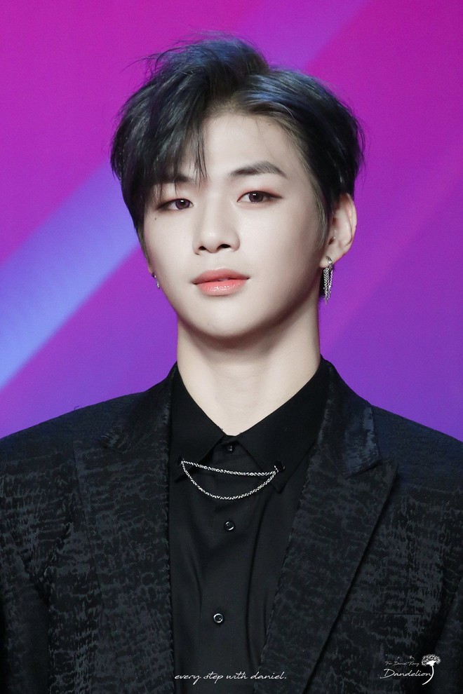 C&ugrave;ng đứt g&aacute;nh với c&ocirc;ng ty: Somi bị &ldquo;n&eacute;m đ&aacute;&rdquo; tơi bời c&ograve;n Kang Daniel ra sao trong mắt c&ocirc;ng ch&uacute;ng? - Ảnh 2.