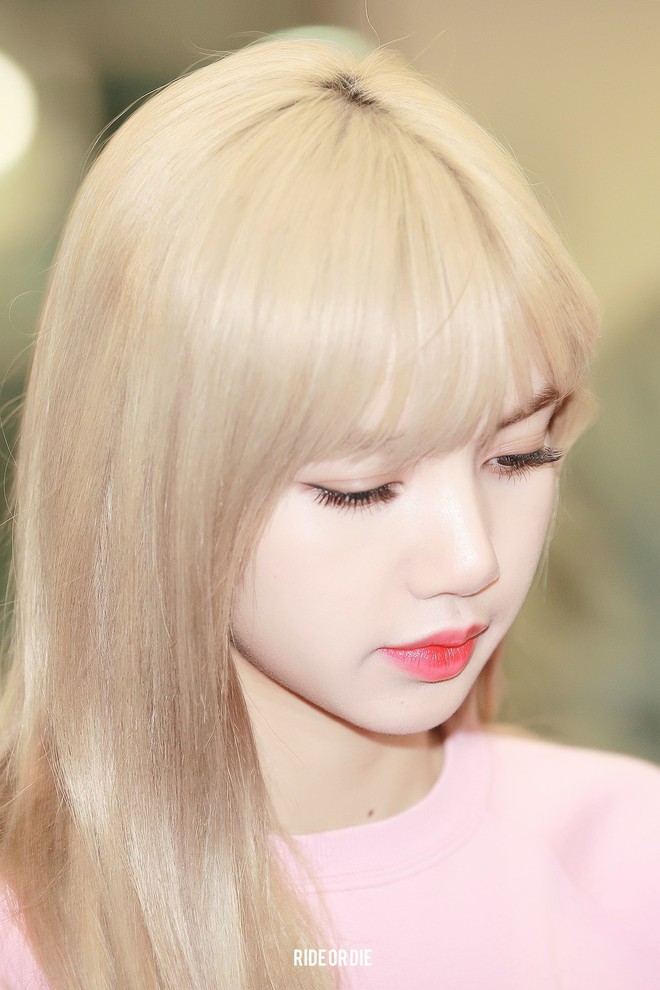 L&yacute; do khiến Lisa (Black Pink) trở th&agrave;nh em g&aacute;i quốc tế: Đẹp như b&uacute;p b&ecirc; sống, si&ecirc;u t&agrave;i năng nhưng gia thế mới g&acirc;y sốc - Ảnh 2.