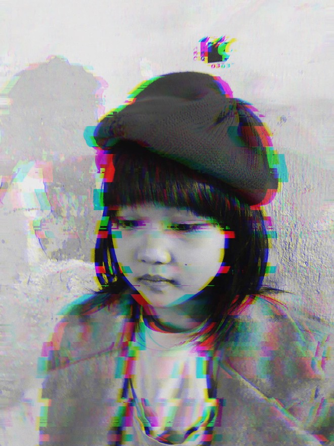 Cô bé 6 tuổi ở Hà Nội gây chú ý với thần thái cùng cách phối quần áo cũ cực chất - Ảnh 5.