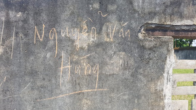 D&acirc;n mạng bức x&uacute;c đ&ograve;i truy t&igrave;m người khắc d&ograve;ng chữ T&uacute; love Nhung tr&ecirc;n đỉnh Fansipan - Ảnh 3.