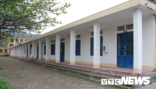 Cận cảnh ngôi trường gần 600 học sinh ở Quảng Ninh đồng loạt bỏ học do phải chuyển nơi khác - Ảnh 4.