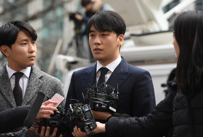 SBS tung đoạn hội thoại Seungri khoe ảnh khỏa th&acirc;n của nạn nh&acirc;n nữ v&agrave;o chatroom: Th&aacute;i độ của y mới g&acirc;y sốc! - Ảnh 4.
