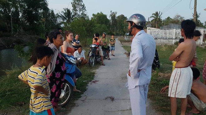 Người đ&agrave;n &ocirc;ng t&ocirc;ng xe vợ cũ trọng thương khai g&igrave; với c&ocirc;ng an? - Ảnh 1.