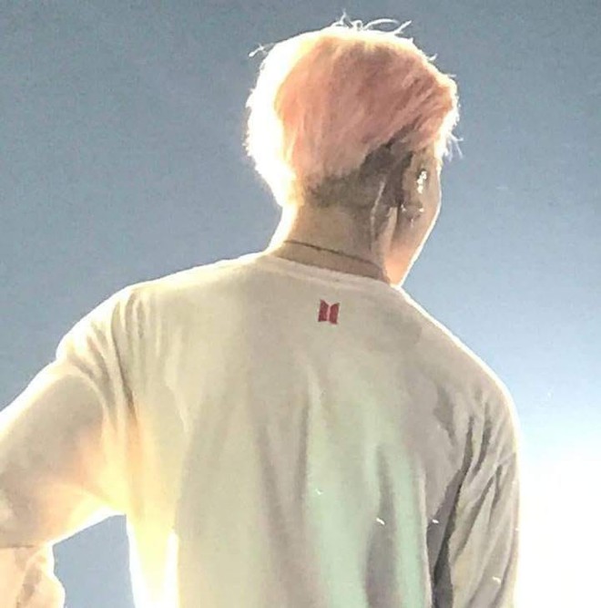 Bằng tất cả những th&iacute;nh n&agrave;y, ARMY tin chắc BTS sẽ quay lại phong c&aacute;ch thời debut! - Ảnh 9.