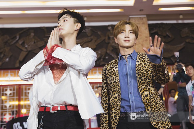 Super Junior gây choáng ngợp, Lee Hyori thế hệ mới khoe body sexy bên Vũ Cát Tường và dàn sao Việt trên thảm đỏ - Ảnh 7.