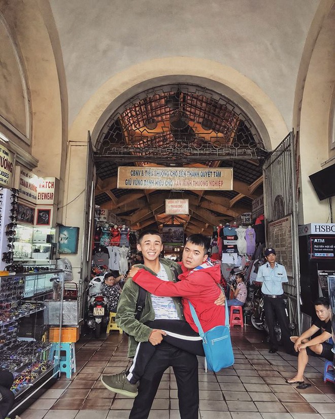 Trong nhóm bạn khi đi du lịch, luôn có một đứa lúc nào cũng trông uể oải, chán chường đúng kiểu đây là đâu và tôi là ai?  - Ảnh 2.